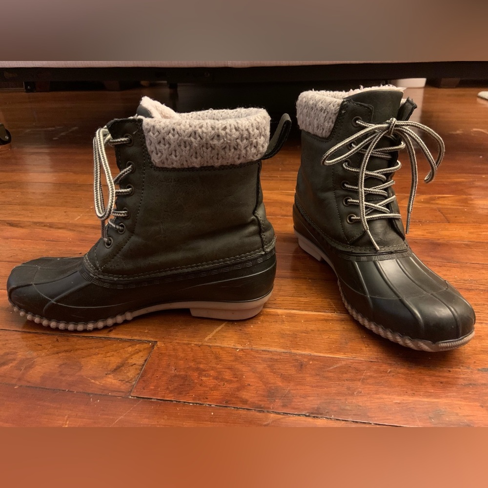 Additional photos! of Olive Green Duck Boots
